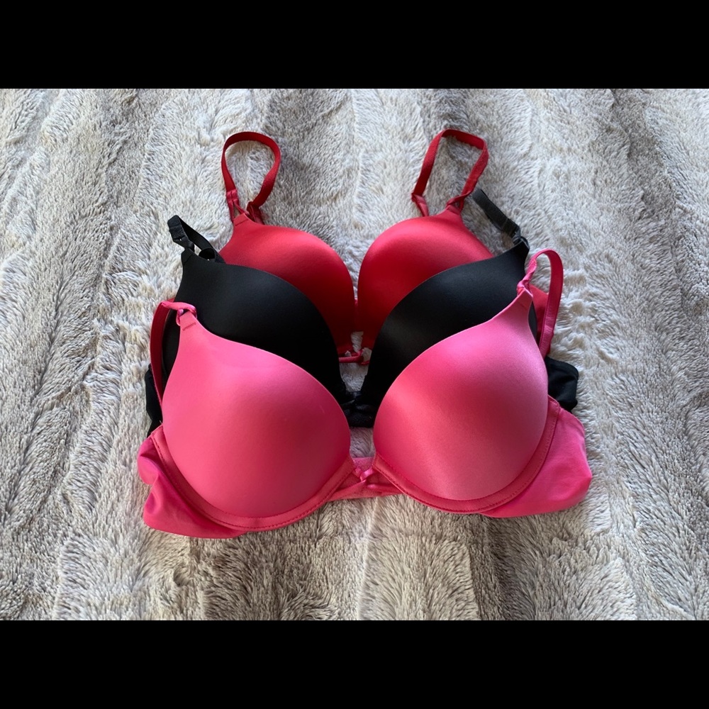 Victoria’s Secret Miraculous Plunge - set of 3